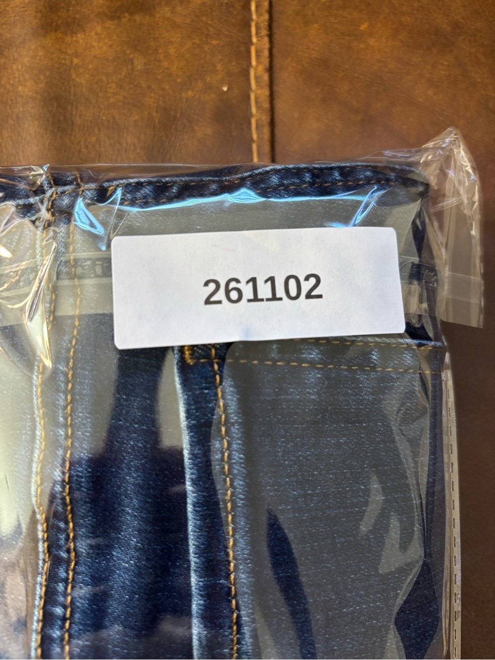 NYDJ Marilyn Straight Jeans Size 4 Quinn Blue Lift Tuck Stretch Denim EUC - Picture 11 of 11